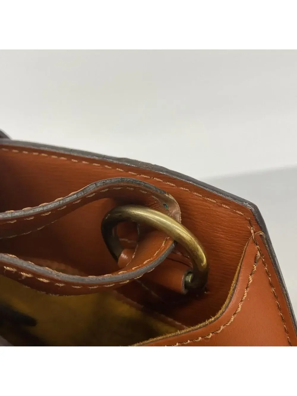 Louis Vuitton Cluny Shoulder Bag Epi #309523L62B